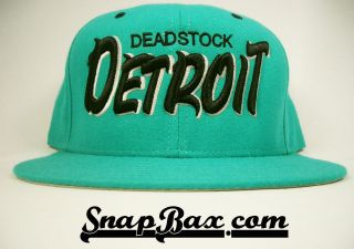 DETROIT DEADSTOCK SCRIPT VINTAGE NEW ERA AQUA SNAPBACK MARLINS PISTONS 