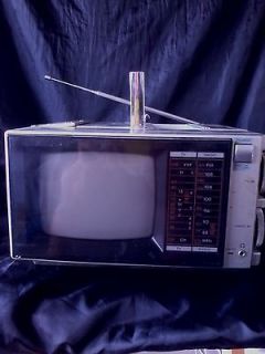 GOLDSTAR Mini TV with Radio   Excellent Condition ITEM IS AVAILABLE 