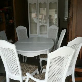 Vintage 1950s ShabChic Broyhill White Dining Room Table/6 Chairs/Hutch 