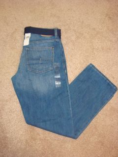CALVIN KLEIN MENS RELAXED STRAIGHT LIGHT WASH JEANS WITH BELT NWT