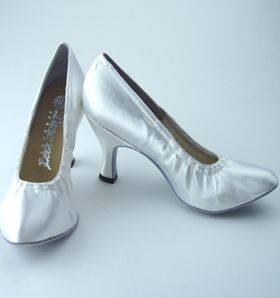 Capezio Ballroom Dance Shoes White Tan Court NIB BR04E