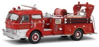 Code 3   Mack C Pumper   FDNY E #31   Chief Cassano