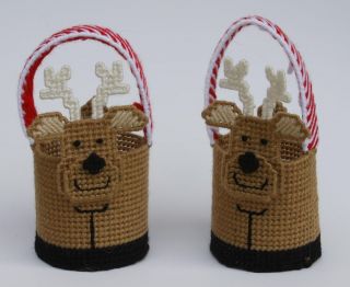 Mini Reindeer Baskets Plasti​c Canvas Pattern  Christmas