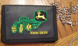 Black Wallet w Chain & ClipJohn Deere Logo and Green Tractortrif 