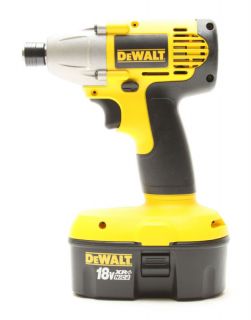 DeWalt DW056 18V NiCd Cordless Hammer Drill