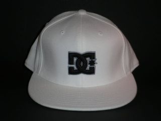 DC Shoes Key 210 Flatbill Hat White Size S/M ($30) NEW Flexfit Skate 