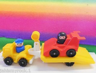 VINTAGE 1983 FISHER PRICE LITTLE PEOPLE INDY RACER RACING RACE CAR SET 