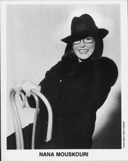 1989 Professional photo singer Nana Mouskouri sitting in chair Press 