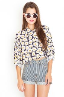 Daisy Chain Crop Blouse in Clothes at Nasty Gal 