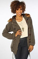 Obey The Sherpa Bridgeport Toggle Snorkle Jacket in Forest