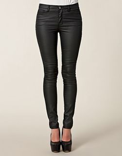 Wonder Coated Jeans   Vero Moda   Black   Jeans   Clothing   NELLY 