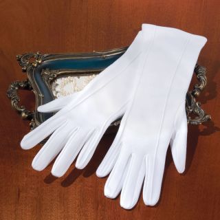 The Queens Favoured Gloves   Hammacher Schlemmer 