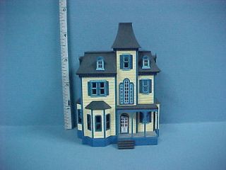 Beacon Hill 1/144th DH/DH #101 Dollhouse Miniature