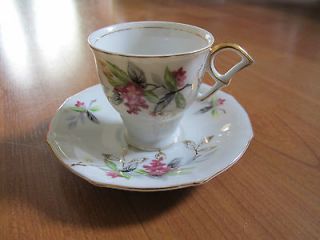 UCAGCO JAPAN TEA/COFFEE CUP AND SAUCER Floral and Gold Trimmed