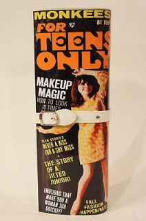 Magazine Clutch Purse Bag Ftg. Mod Retro Vintage 1960s Teen Teenage 