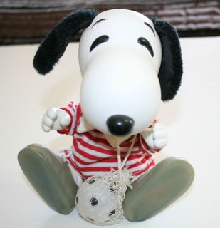 PEANUTS~Charlie Browns~SNOOPY~Vintage Determined Soccer Doll~Plush 