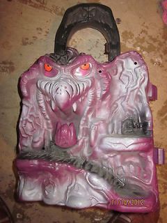 HE MAN MOTU SNAKE MOUNTAIN SHELL WITH LOWER JAW AND TRAP DOOR