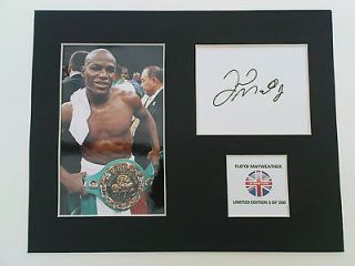 Limited Edition Floyd Mayweather Boxing Signed Mount Display PACQUIAO 