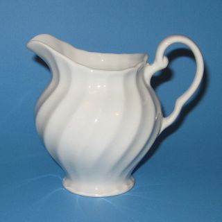 johnson bros. pitcher in Johnson Brothers