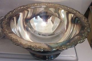 New Silverplate Oneida Large 15 Punch Bowl and 12 Silverplate Cups