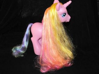 My Little Pony 2005 Hasbro 9 pink unicorn Large rainbow hair hearts 