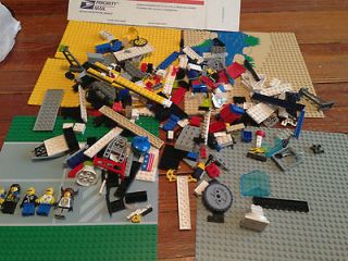 Big lego lot many pieces + 5 figures / people + landscape boards Star 