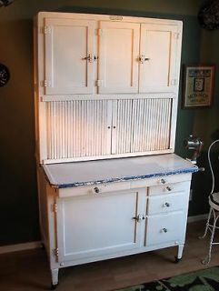 Antique HOOSIER Cabinet   Vintage 1920s All Original with Flour 