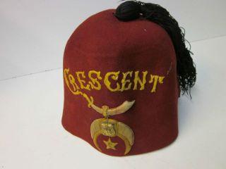 Vintage Cresent Masonic Shriners Fez Embrodery Fez with Gold Plate 