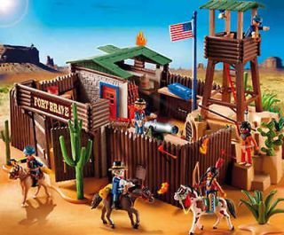 PLAYMOBIL® 5245 New Western Fort   S&H FREE   NOT AVAILABLE IN THE 