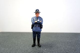 STATE TROOPER TIM FIGURE FOR 118 DIECAST MODEL CARS BY AMERICAN 