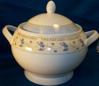 Heritage Mint ENCHANTED GARDEN 7 BLUE FLORAL Covered Soup Tureen w 