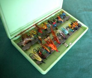 Milwards rare Fly Box THE FLYMASTER Magnetic Fly Box 