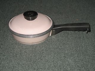 VINTAGE CLUB ALUMINUM COOKWARE SKILLET / SAUTE PAN LIGHT PINK with Lid