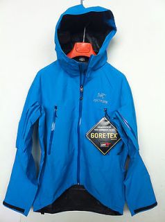 gore tex paclite in Clothing, 