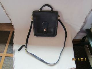 VINTAGE BLACK LEATHER COACH PURSE~ CROSS OVER BODY~AWESOME DEAL~ VIN 