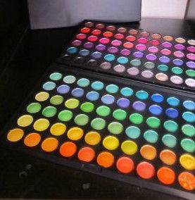 Newly listed MAC Professional Makeup Eyeshadow Palette 120 Color