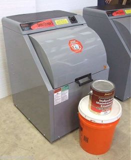 Red Devil   5305   5 / 1 Gal Paint Shaker with 1 Year warranty
