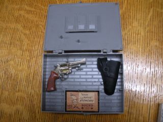 Marx Miniatures Golden Guns 357 Magnum with Case and Holster
