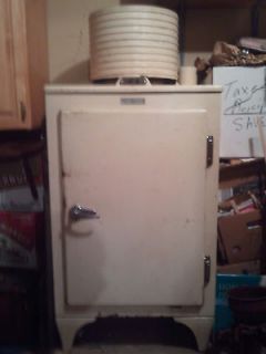 Newly listed Vintage GE Refrigerator Pre 1935 WORKS GREAT #CA 2 A16 
