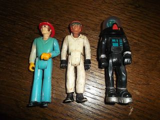 VINTAGE FISHER PRICE RARE SET OF ADVENTURE PEOPLE ALIEN, MEDIC AND 