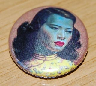 chinese girl vladimir tretchikoff 25mm badge  1