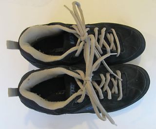 mens vans shoes size 8m navy with gray laces and