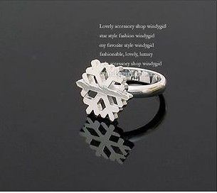 fashion romantic little snowflake ring for lady girl from china