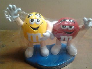 COLLECTIBLE YEAR 2000 DUAL M&Ms DISPENSERS IN ORIGINAL WRAPPING RARE 