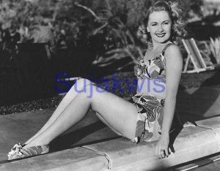 Newly listed VIRGINIA DALE #2 of 2 WW2 1940s PINUP GIRL 4 x 6 WORLD 