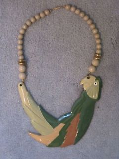 Vintage UNIQUE BIRD NECKLACE *** Fun Gift 4U or A Jimmy Buffet Parrot 