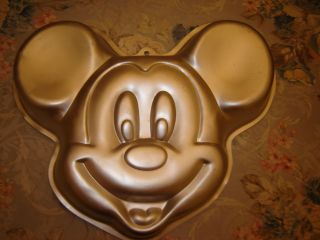 Wilton 1993 Disneys Full Face Mickey Mouse Head Cake Pan 2105 8310