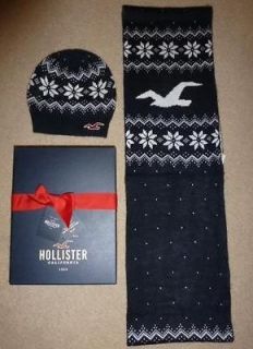 Hollister Womens Knit Hat & Eternity Scarf Set 1 Sz Fits All Gift Box 