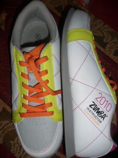 ZUMBA~Sz.8~201​0 Fitness Instructor Convention Sneakers~Never Worn 