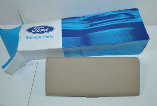 Ford OEM Mustang Console Ash Tray Cover/Door Part# E7ZZ 6104786 A